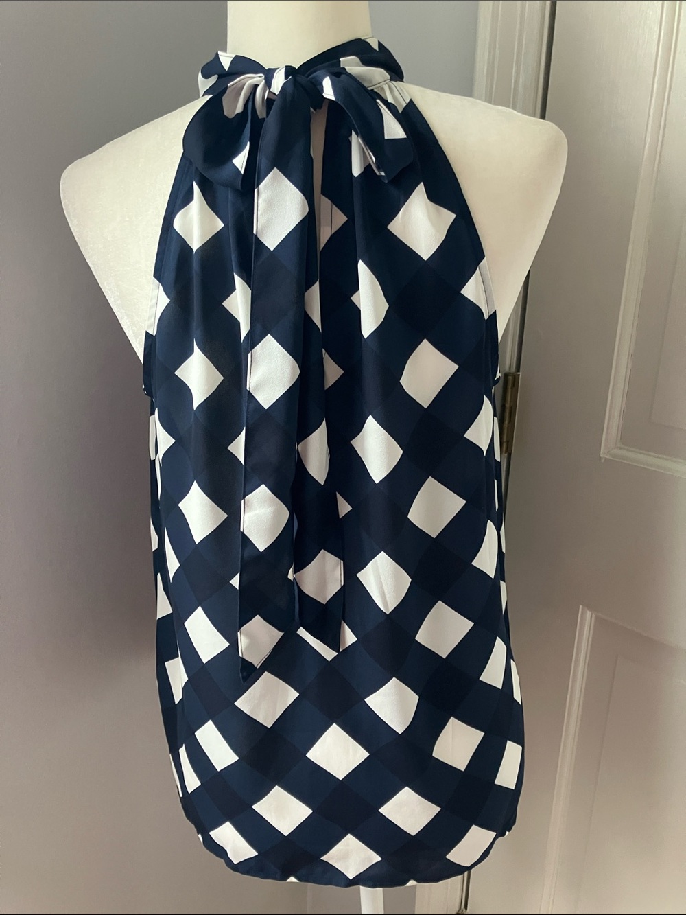 J. Crew sleeveless high neck bow navy & white checkered top blouse tank 6 EUC - Picture 2 of 10